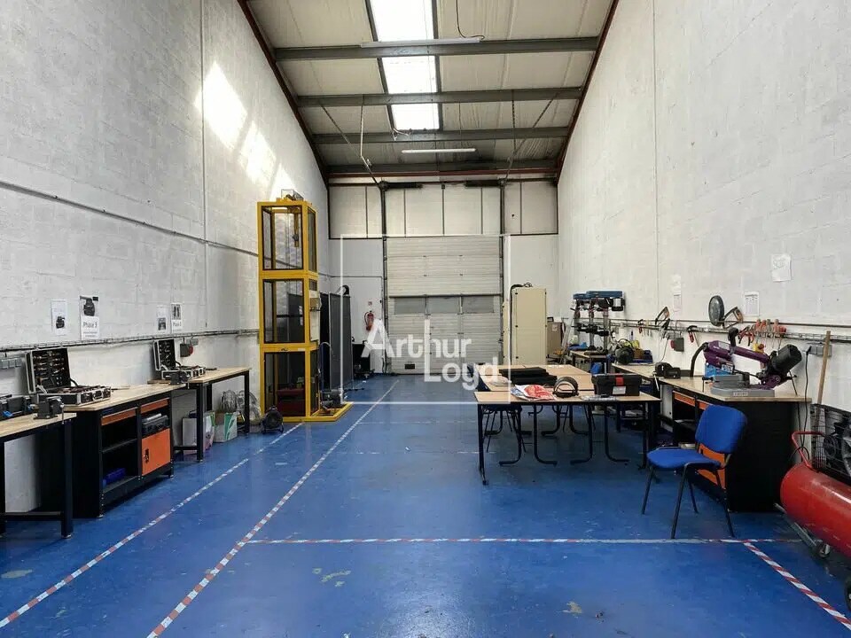 Bureau dans Grigny à louer Photo intérieure– Image 1 sur 5