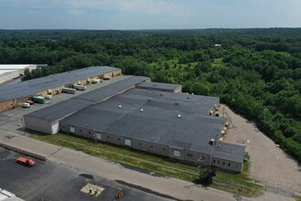 1 Mear Rd, Holbrook, MA à louer Photo intérieure– Image 2 sur 11