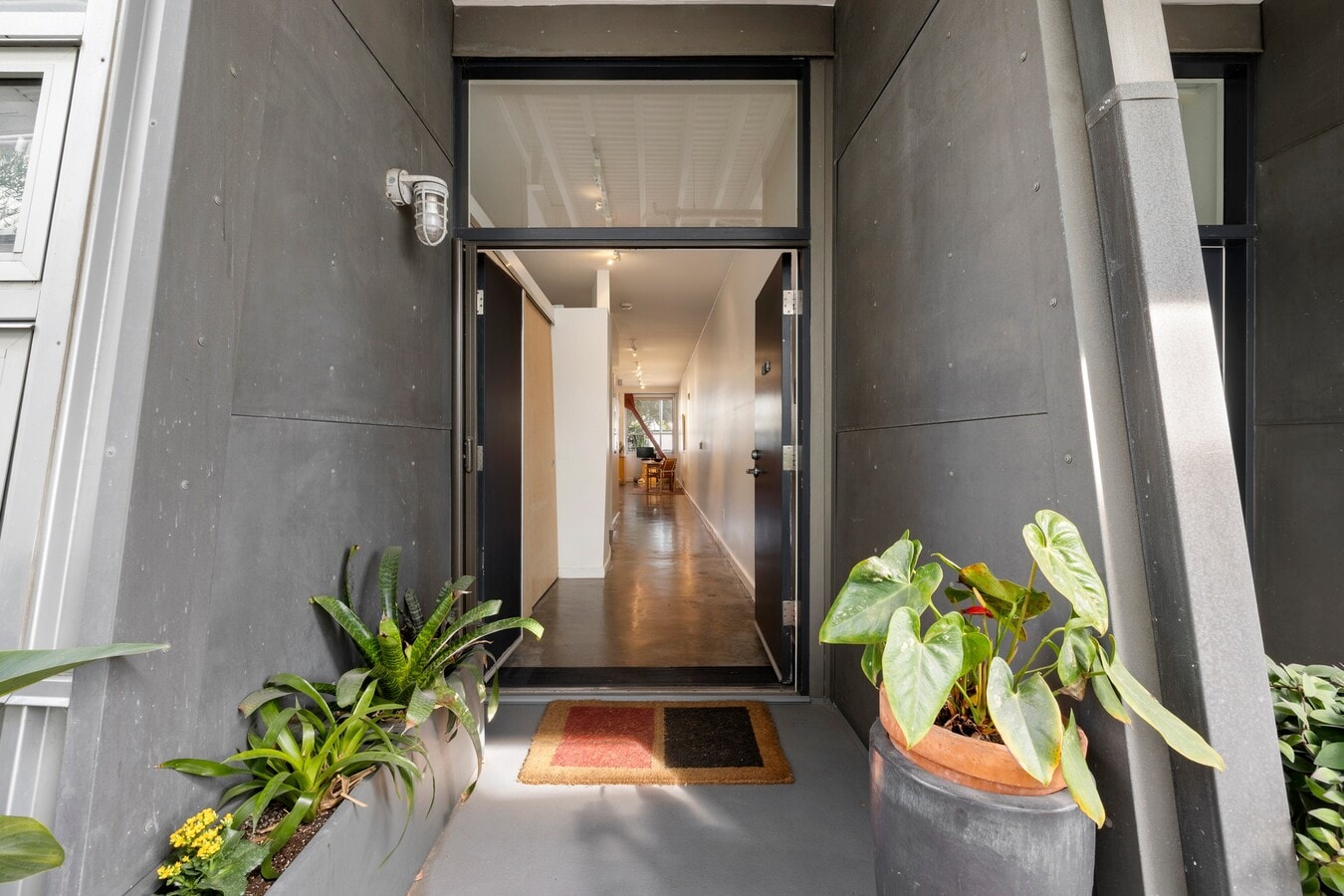 615 Hampton Dr, Venice, CA 90291 - Lot B104 - - Photo intérieure - Image 1 of 15