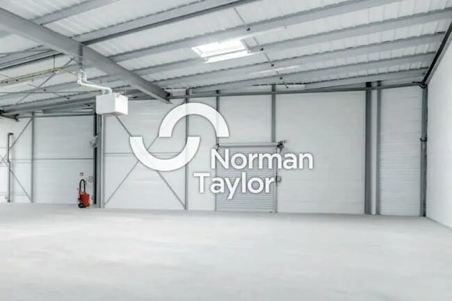 Plus de détails pour Local d’activités à vendre