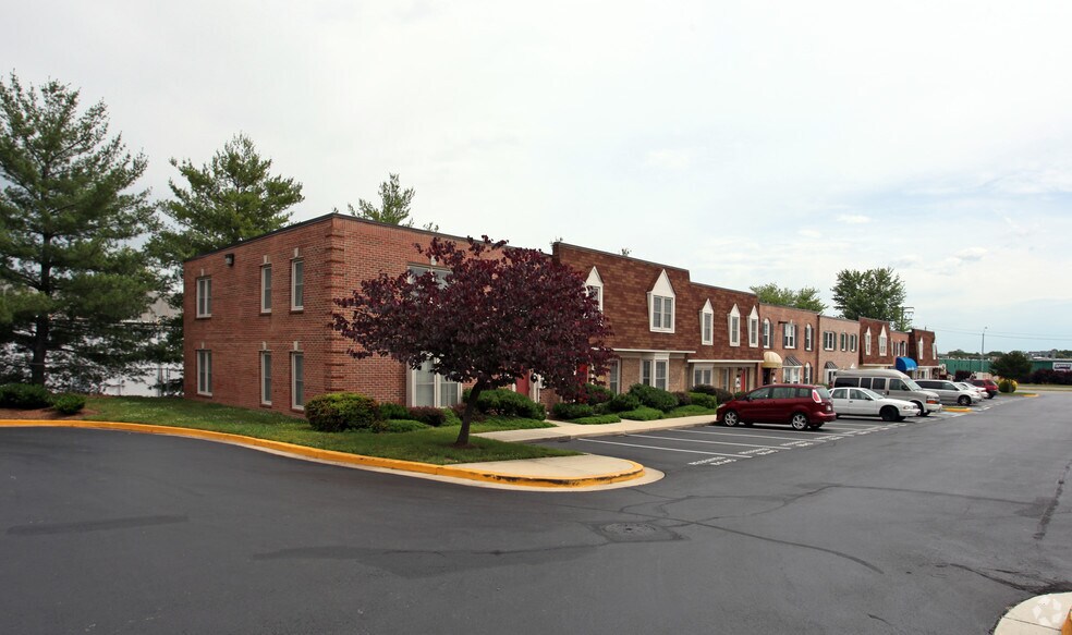 8631-8661 Cherry Ln, Laurel, MD à vendre - Photo de l’immeuble – Image 2 sur 10