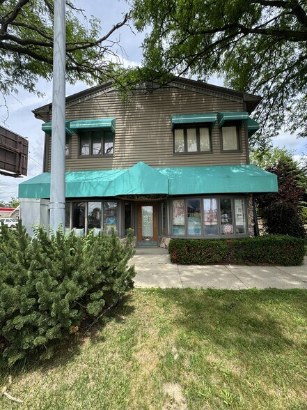 1122-1128 Eureka Rd, Wyandotte, MI à vendre - Photo de l’immeuble – Image 3 sur 52