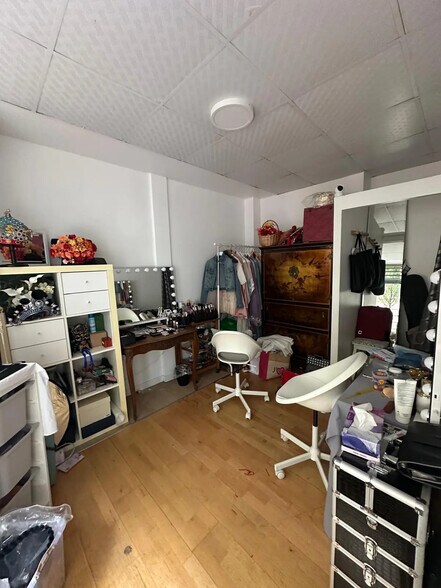 6 Rue Clapeyron, Paris à louer - Photo de l’immeuble – Image 3 sur 6