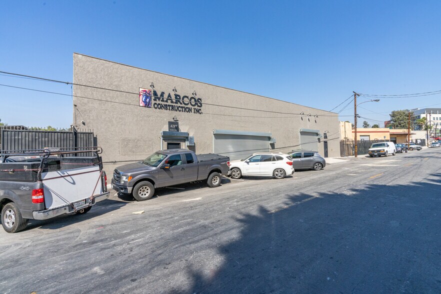 4227 Whiteside St, Los Angeles, CA à louer - Photo de l’immeuble – Image 3 sur 9