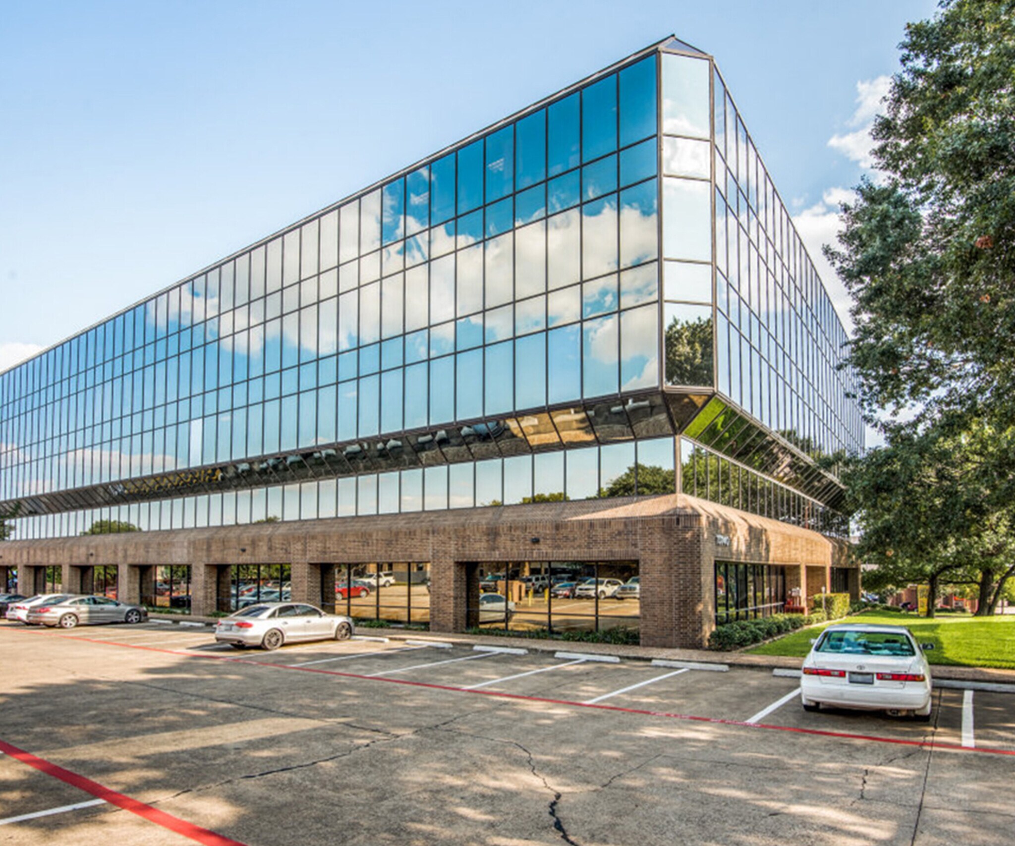 13140 Coit Rd, Dallas, TX à louer Photo principale– Image 1 sur 6