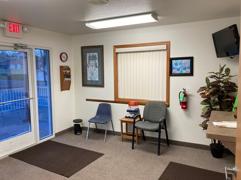 600 Bennett St, Rose City, MI à vendre - Photo de l’immeuble – Image 3 sur 44