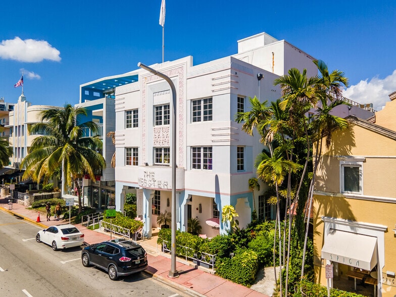1220 Collins Ave, Miami Beach, FL à vendre - Photo de l’immeuble – Image 3 sur 8