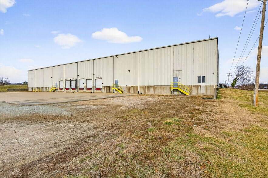 1500 Dismuke Dr, Farmington, MO à vendre - Photo de l’immeuble – Image 3 sur 59