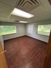 411 W Lake Lansing Rd, East Lansing, MI à louer Photo intérieure– Image 2 sur 4