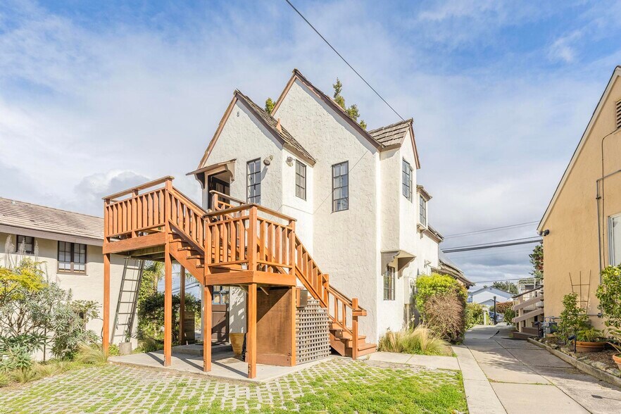1084 Cass St, Monterey, CA à louer - Photo de l’immeuble – Image 3 sur 37