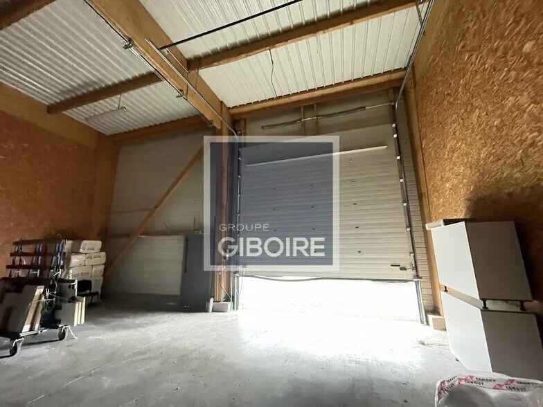 Industriel/Logistique dans Thorigné-Fouillard à louer - Photo de l’immeuble – Image 3 sur 7