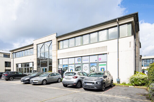 Plus de détails pour 6 Allée De Londres, Villejust - Bureau à vendre