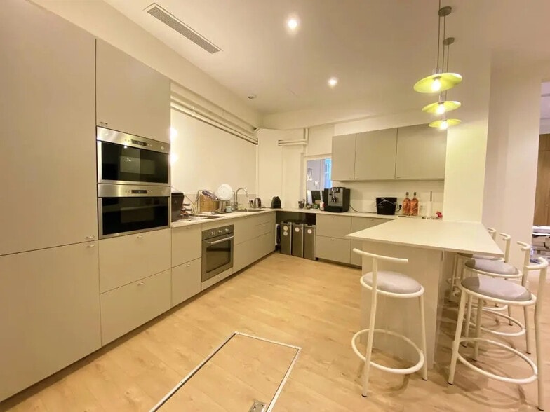 Bureau dans Boulogne-Billancourt à vendre - Photo de l’immeuble – Image 3 sur 7