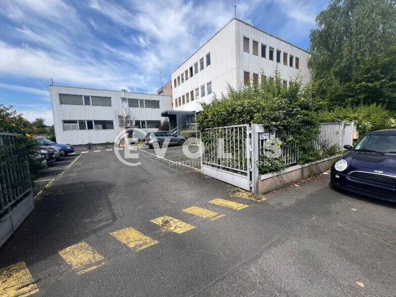 Bureau dans Chennevières-sur-Marne à louer - Photo de l’immeuble – Image 3 sur 14
