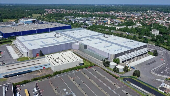 Plus de détails pour Industriel/Logistique à louer