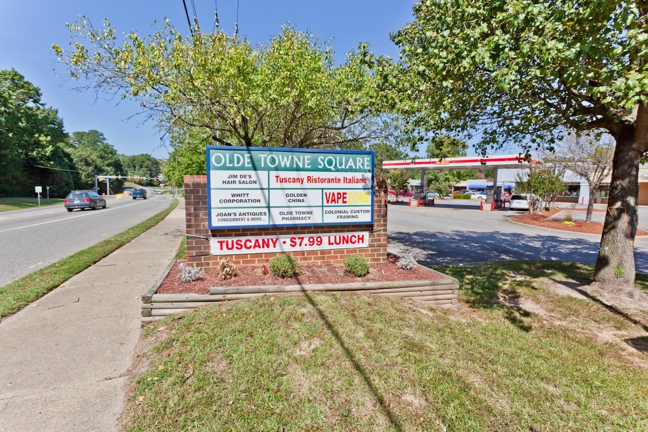 4854 Longhill Rd, Williamsburg, VA à louer Photo de l’immeuble– Image 1 sur 12