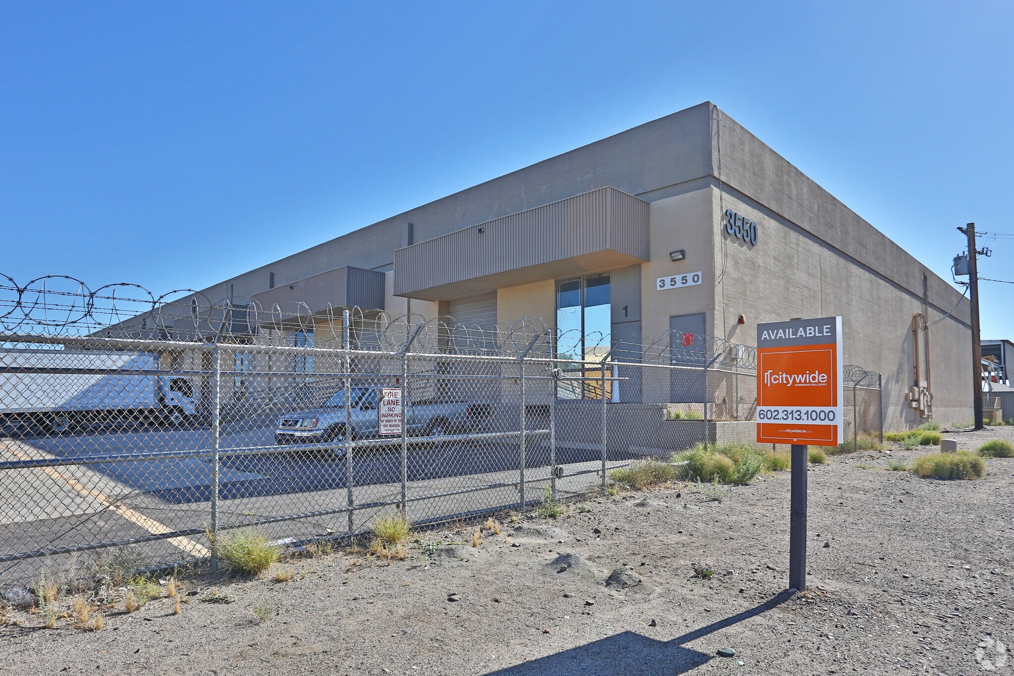 3550 W Clarendon Ave, Phoenix, AZ à louer Photo principale– Image 1 sur 10