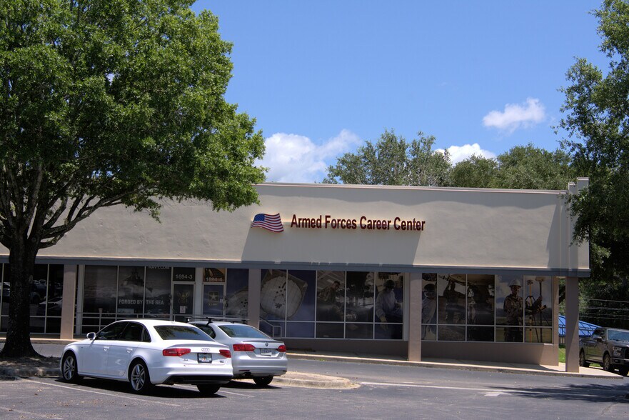 1700 N Monroe St, Tallahassee, FL à louer - Photo de l’immeuble – Image 3 sur 15