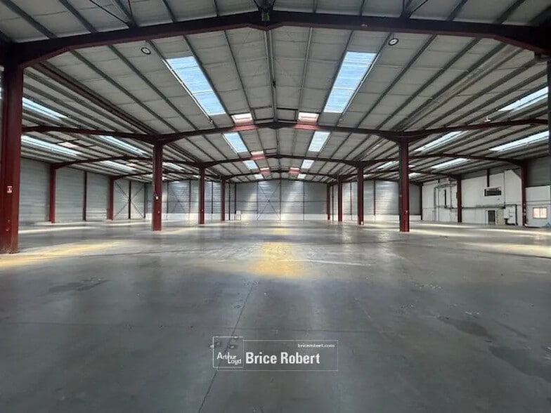 Bureau dans Miribel à louer - Photo intérieure – Image 3 sur 7