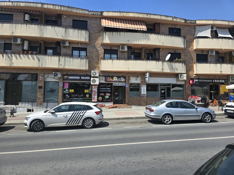 Local commercial dans Yuncos, Toledo à louer - Photo de l’immeuble – Image 1 sur 2