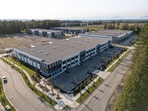 3475 194 St, Surrey, BC à louer Photo de l’immeuble– Image 2 sur 6