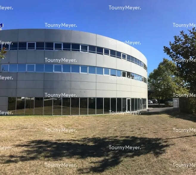 Bureau dans Mérignac à louer - Photo de l’immeuble – Image 1 sur 11