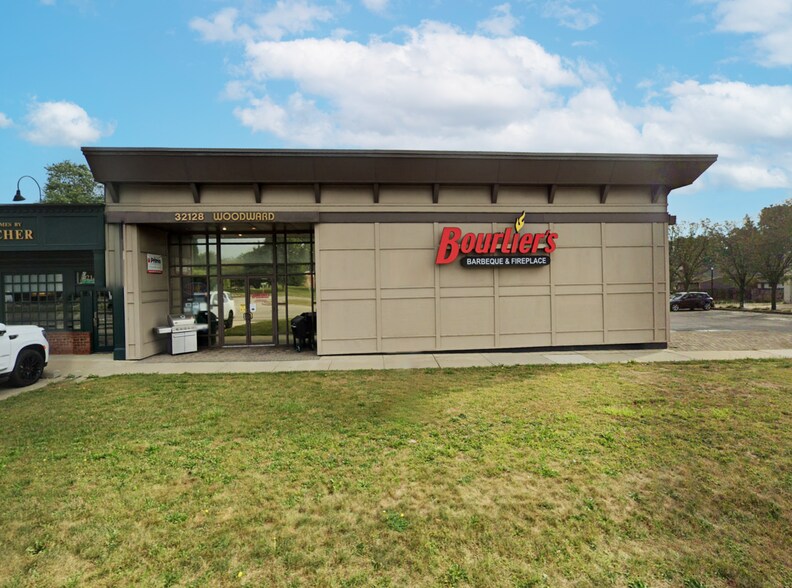 32128 Woodward Ave, Royal Oak, MI à vendre - Photo de l’immeuble – Image 1 sur 3