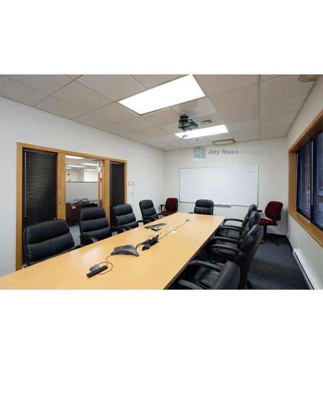 135-145 Wood Rd, Braintree, MA à louer Photo principale– Image 1 sur 7