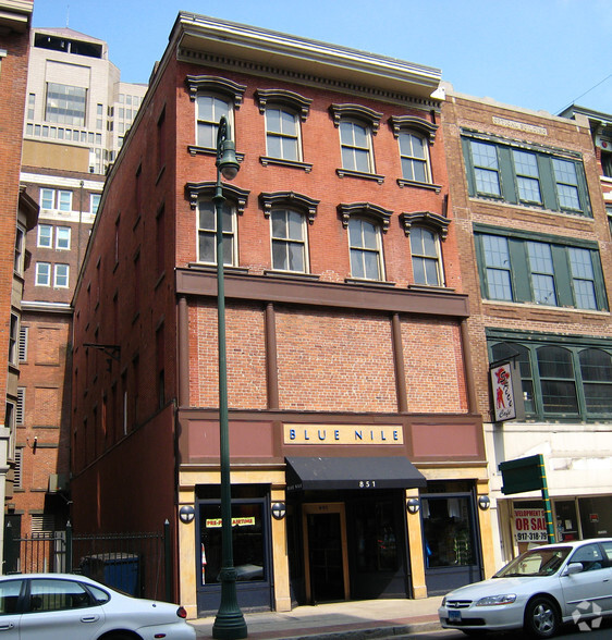 851 Chapel St, New Haven, CT à vendre - Photo principale – Image 1 sur 1