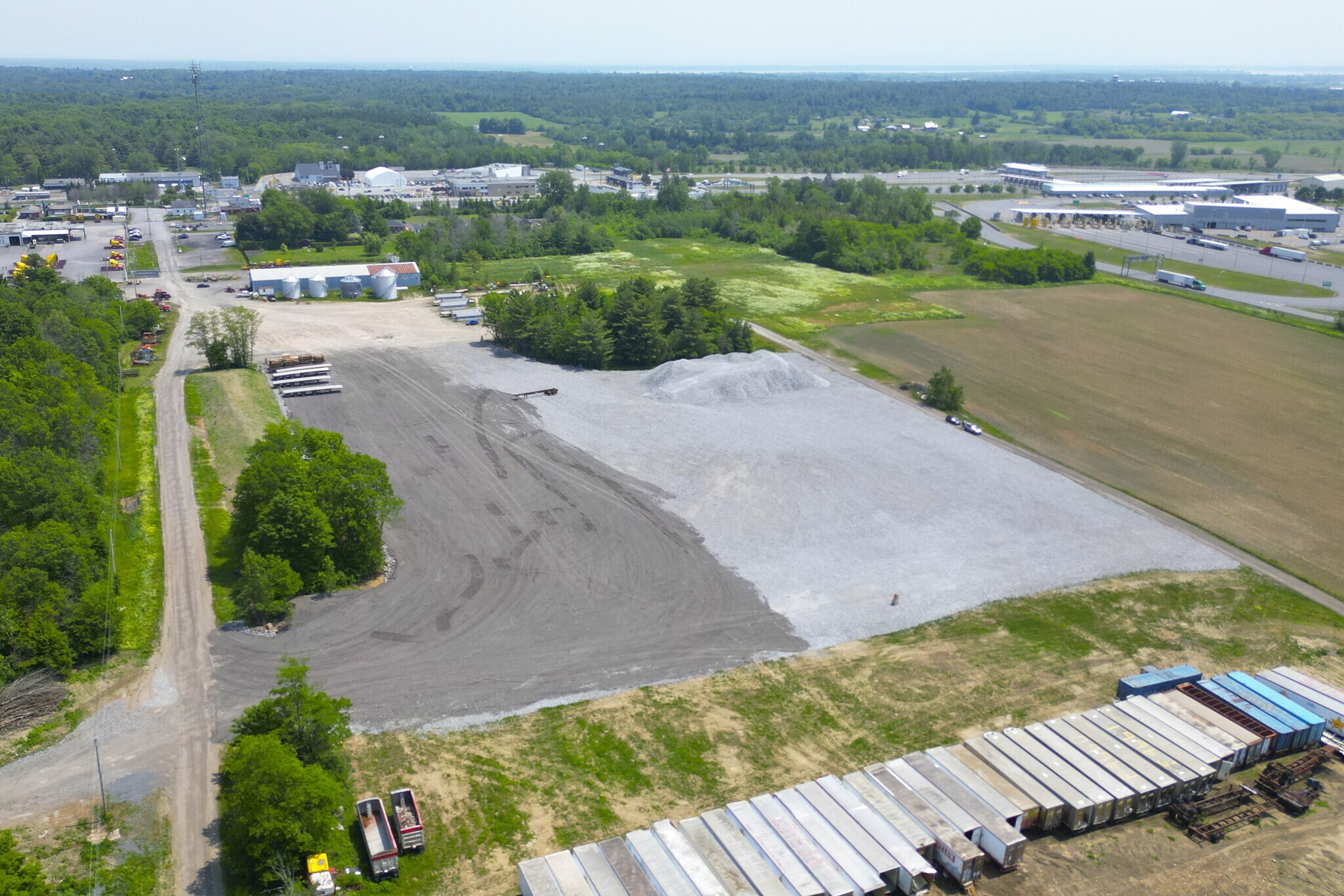 116 Boul Fortin, Saint-bernard-de-lacolle, QC à louer Photo principale– Image 1 sur 11