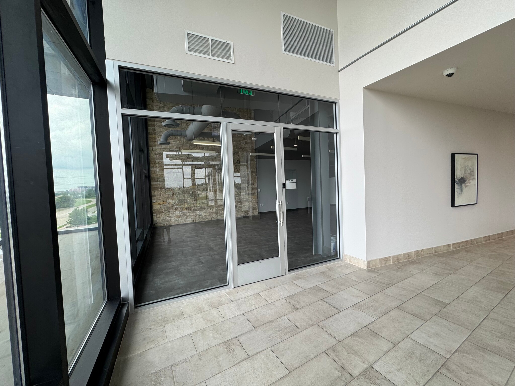 4351 Mapleshade Ln, Plano, TX à louer Photo de l’immeuble– Image 1 sur 11