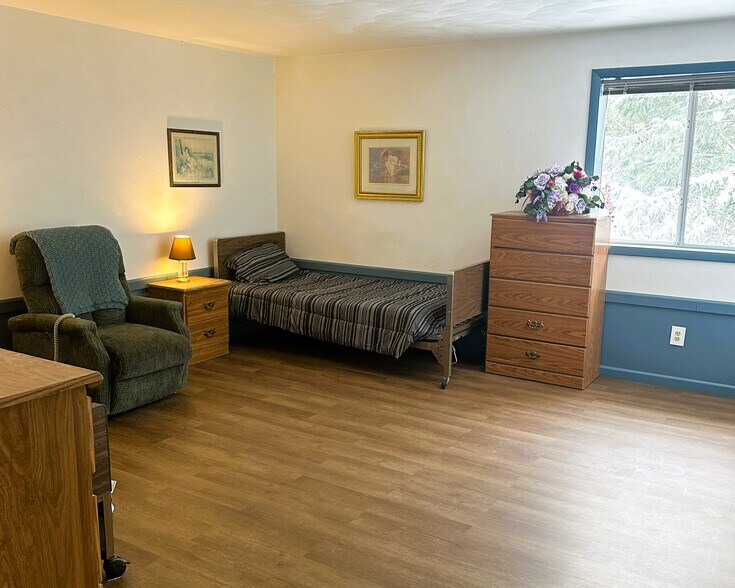 105 Sandra Dr, Delmont, PA à vendre - Photo de l’immeuble – Image 1 sur 16