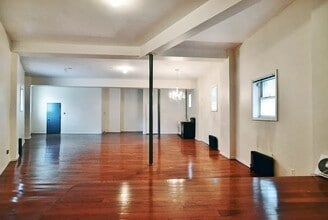 373 S 1st St, Brooklyn, NY à vendre Photo intérieure– Image 2 sur 5