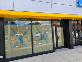 Plus de détails pour 20222 45th Ave, Bayside, NY - Local commercial à louer