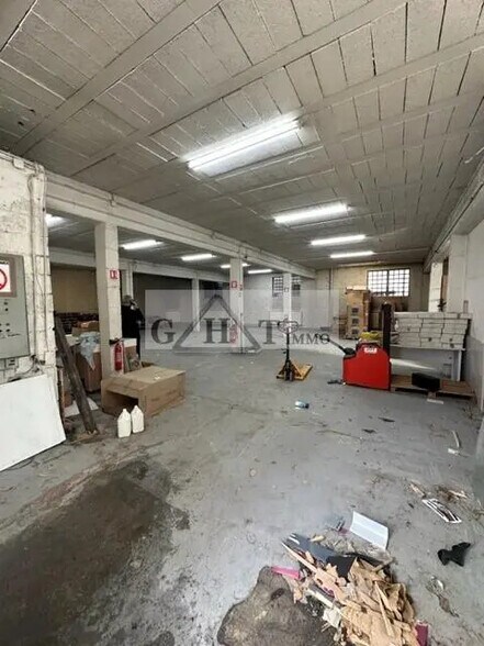 Industriel/Logistique dans Romainville à louer - Photo de l’immeuble – Image 1 sur 6