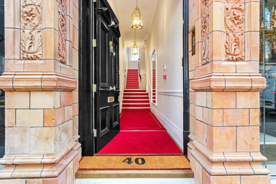39-40 S Audley St, Londres à louer - Photo de l’immeuble – Image 3 sur 8