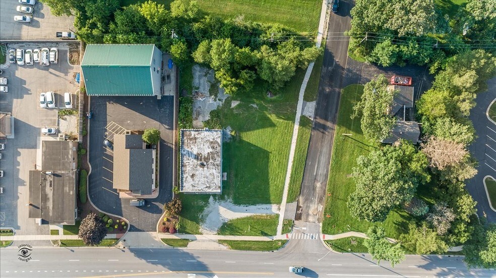 1902 Ogden Ave, Lisle, IL à vendre - Photo de l’immeuble – Image 3 sur 30
