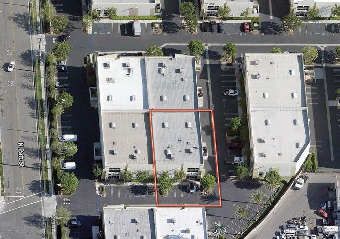 1281 N Patt St, Anaheim, CA à vendre - Photo de l’immeuble – Image 3 sur 4