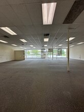3010-3054 W Hobson Rd, Woodridge, IL à louer Photo intérieure– Image 2 sur 8