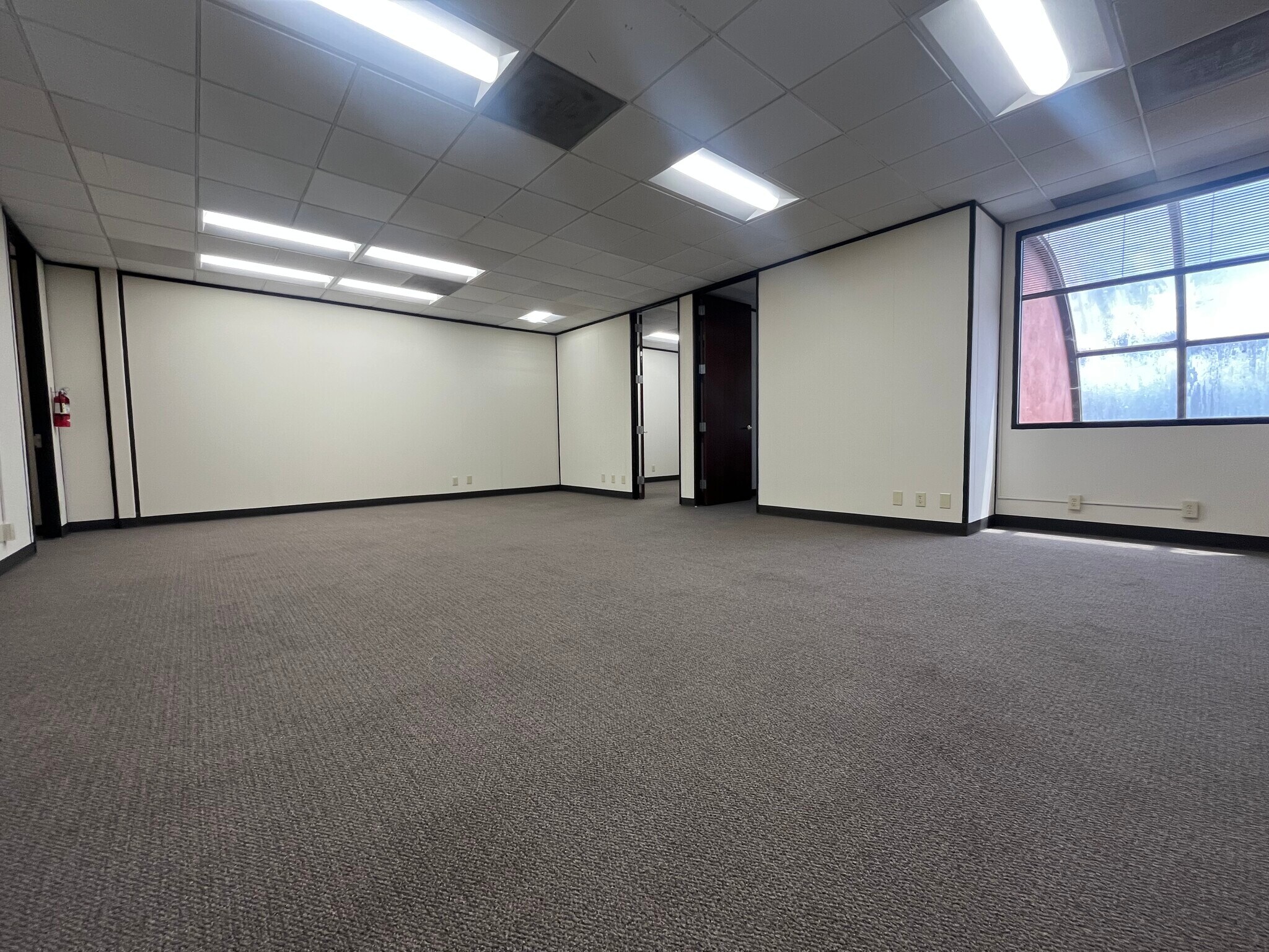 20980 Redwood Rd, Castro Valley, CA à louer Photo intérieure– Image 1 sur 6