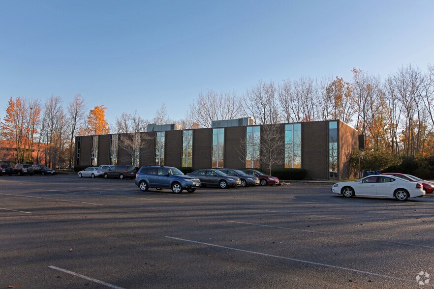6320 Fly Rd, East Syracuse, NY à louer - Photo principale – Image 1 sur 5
