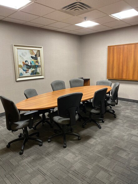 2780 Snelling Ave N, Roseville, MN à louer - Photo intérieure – Image 3 sur 41