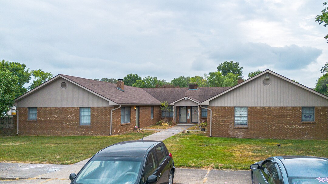 1120 E 8th St, Metropolis, IL à vendre Photo principale– Image 1 sur 4