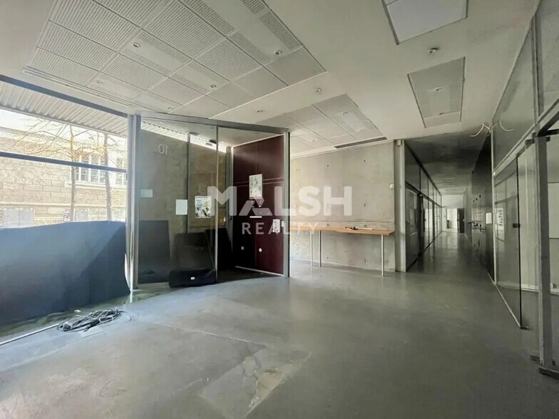 Local commercial dans Lyon à louer - Photo intérieure – Image 2 sur 13