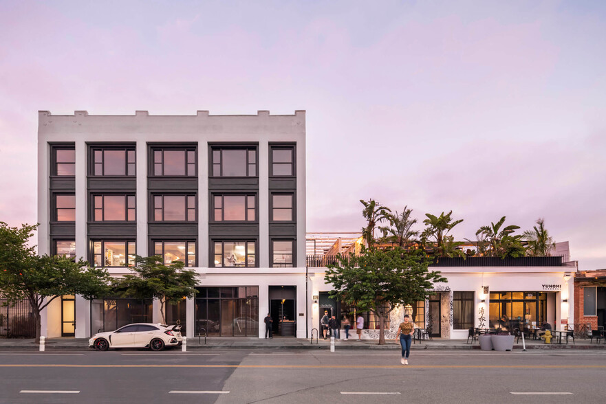 806 E 3rd St, Los Angeles, CA à louer - Photo de l’immeuble – Image 1 sur 9