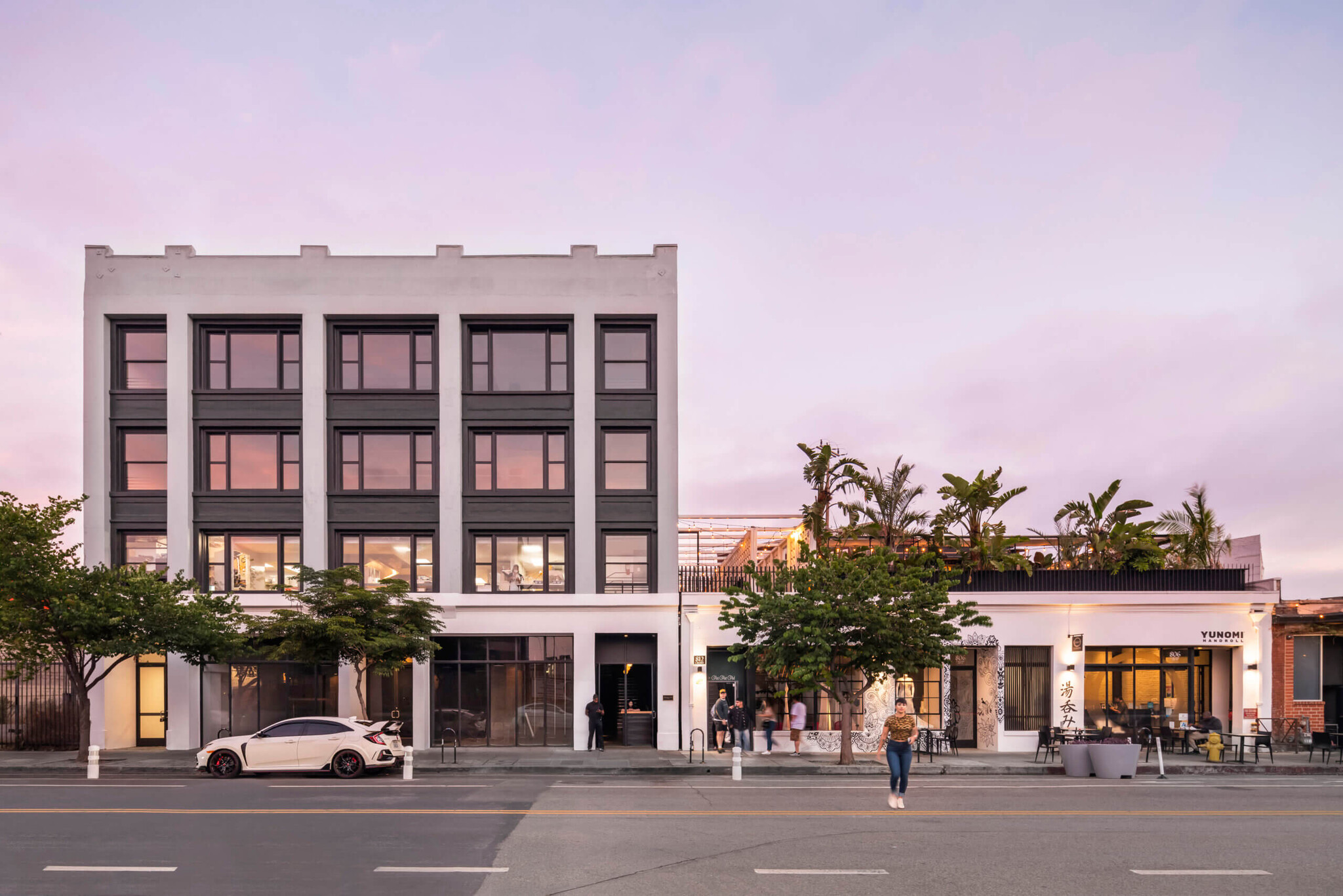 806 E 3rd St, Los Angeles, CA à louer Photo de l’immeuble– Image 1 sur 10
