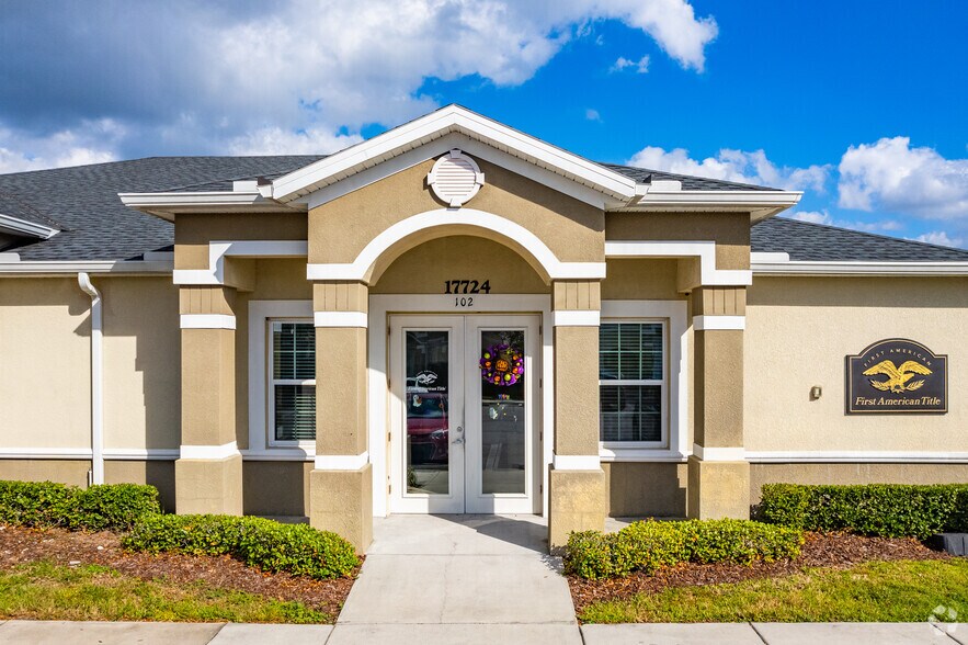 17724 Hunting Bow Cir, Lutz, FL à louer - Photo de l’immeuble – Image 2 sur 5