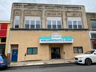 Plus de détails pour 32-36 Garrett Rd, Upper Darby, PA - Bureau/Local commercial à louer