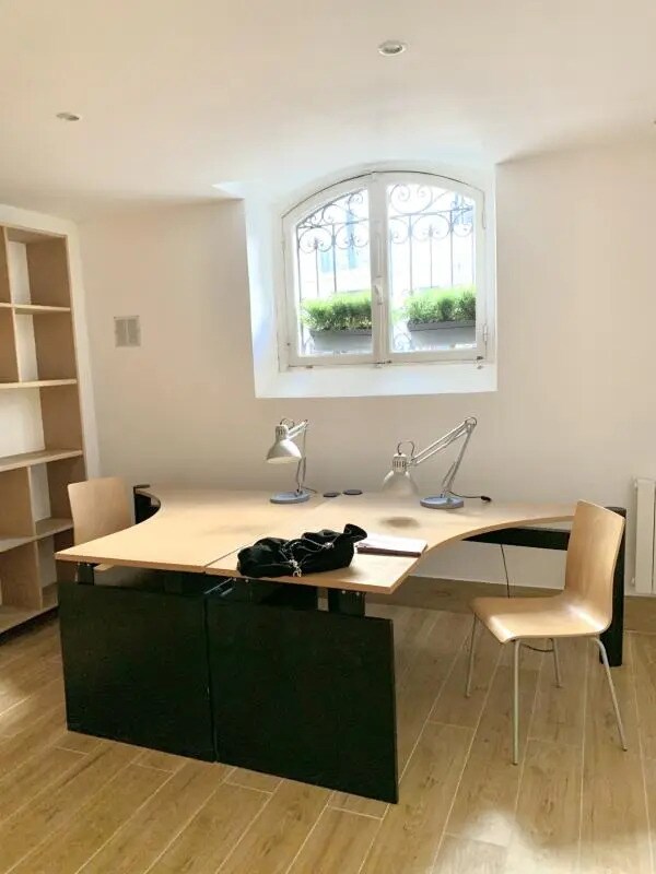 Plus de détails pour Bureau à vendre