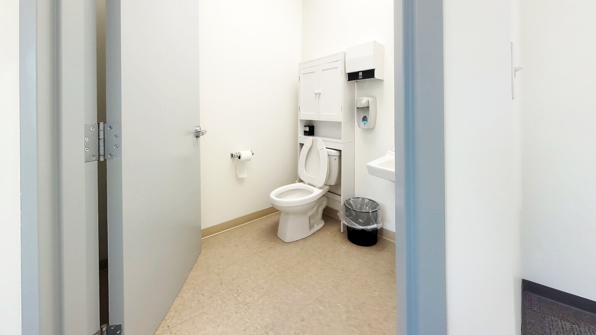 1080 Champlain St, Dieppe, NB à louer Photo intérieure– Image 1 sur 5